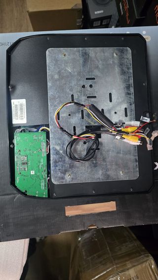 Reproductor DVD Techo Coche Xtrons CM121HD