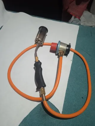 Soplete de gas grande con manguera