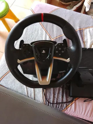 Volante y Pedales PS5