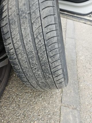 Llantas 17 Ford con Neumáticos Michelin