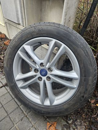 Llantas 17 Ford con Neumáticos Michelin