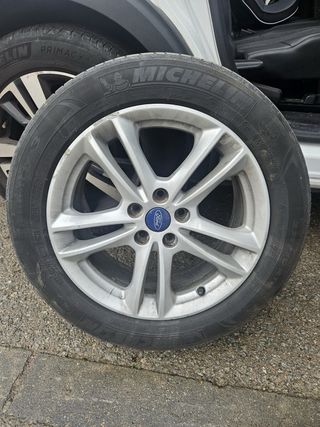 Llantas 17 Ford con Neumáticos Michelin