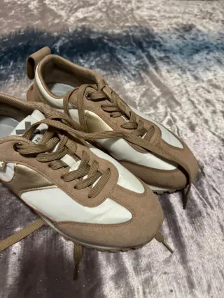 Zapatillas Xti Beige y Dorado