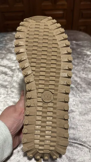 Zapatillas Xti Beige y Dorado