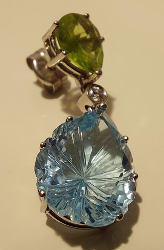 Pendientes Oro 18k Diamantes, Peridoto y Topacio