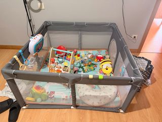 Nuovo parco giochi per bambini