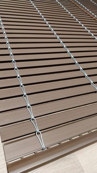 Persiana PVC Nogal Oscuro a Estrenar