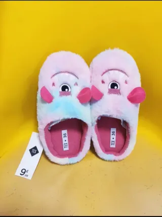 Zapatillas casa talla 36. NUEVAS.