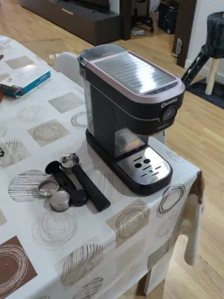 Cafetera Cecotec y Molinillo