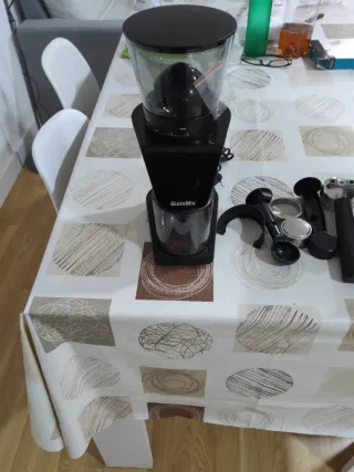 Cafetera Cecotec y Molinillo