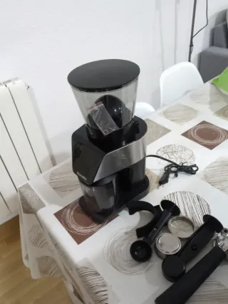 Cafetera Cecotec y Molinillo