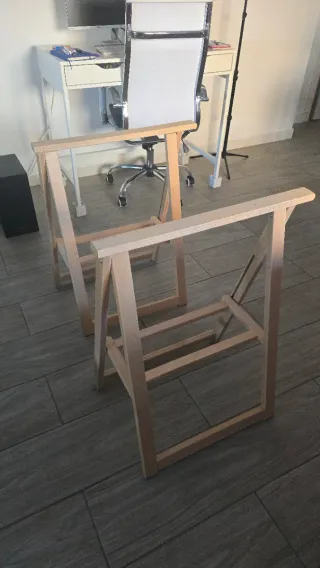 Mesa Escritorio Tablero y Caballetes Madera