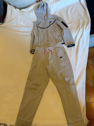 Conjunto Nike Gris y Negro