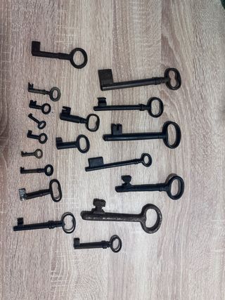 Lote de llaves antiguas