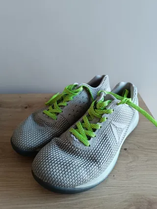 Reebok Nano 7 Talla 40 Gris