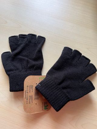 Guantes sin dedos Karol G Bichota