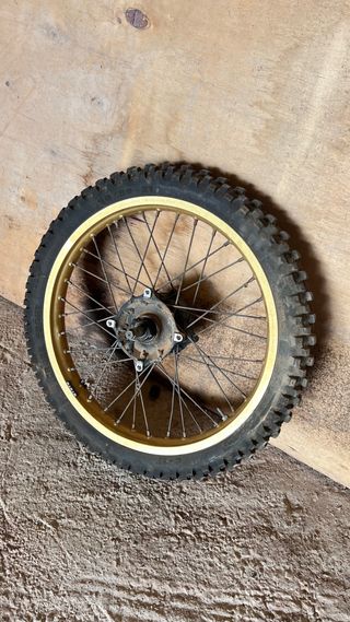 Llantas Honda XRV 750 Africa Twin RD04