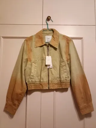 Mango Chaqueta corta cropedd efecto desgastado