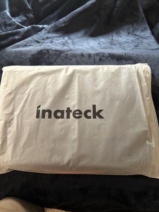 Funda portátil Inateck negra