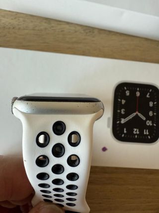 Apple Watch SE 44mm Plata GPS