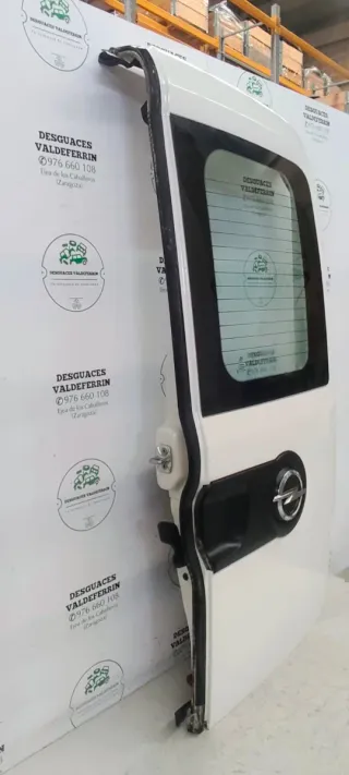 Puerta trasera derecha Opel Combo