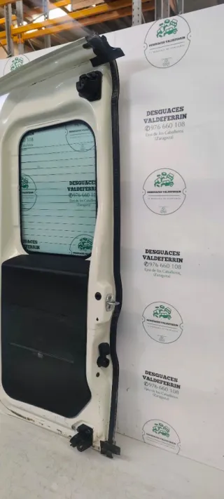 Puerta trasera derecha Opel Combo