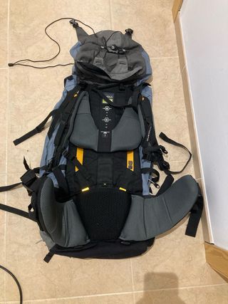 mochila trekking 60l