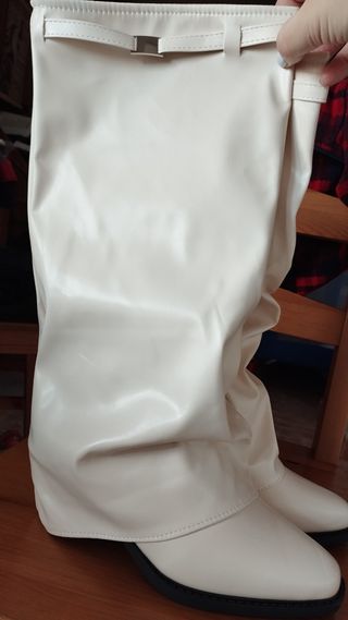 Stivali alti bianchi