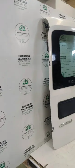 Puerta trasera izquierda Opel Combo
