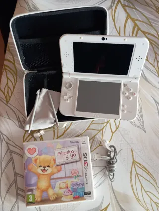 Nintendo 3DS Bianca + Accessori