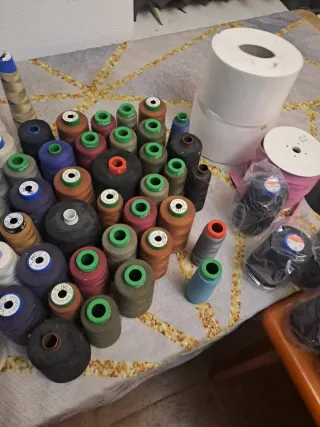 Bobinas de Hilo para Coser