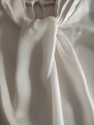 Blusa sin mangas con lazada