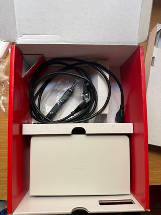 Nintendo Switch OLED Bianca e Nera