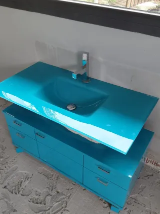 Lavabo completo azul y plateado