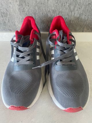 Zapatillas Adidas Gris y Rojo
