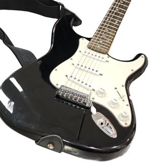 GUITARRA ELECTRICA STAGG BLANCO Y NEGRO