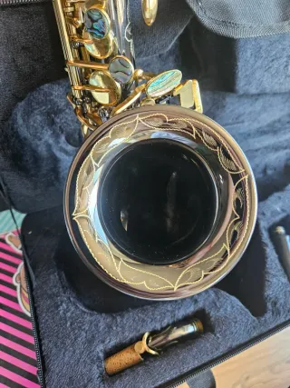 Saxofón Yanagisawa S-991