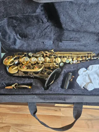 Saxofón Yanagisawa S-991