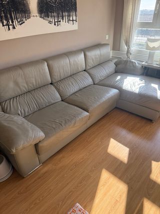 Sofá chaise longue de piel beige/gris