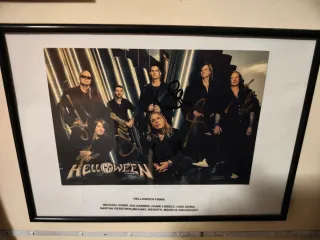 Foto Helloween Firmada