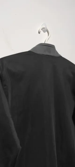 Sudadera Puma negra con cremallera