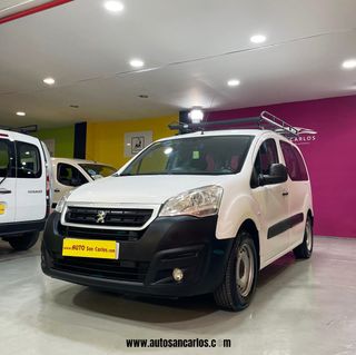 ESPACIOSA,PARTNER CON 2 AÑOS DE GARANTIA.