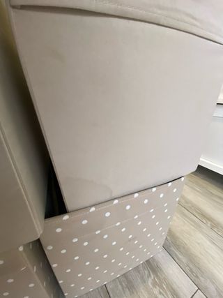 Cajas de tela Ikea Kallax beige y blanco