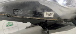 Faro Derecho Opel Combo