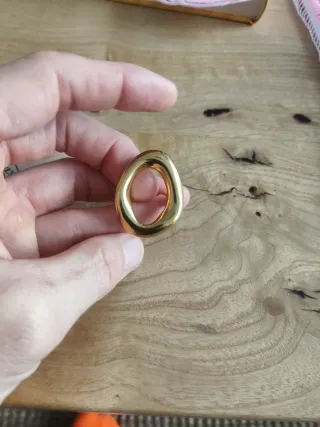 Anillo dorado diseño orgánico