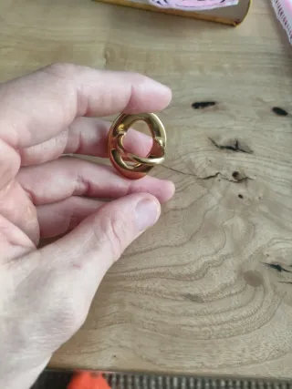 Anillo dorado diseño orgánico