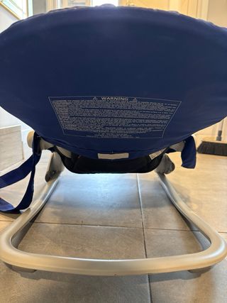 Hamaca bebé Chicco con juguetes