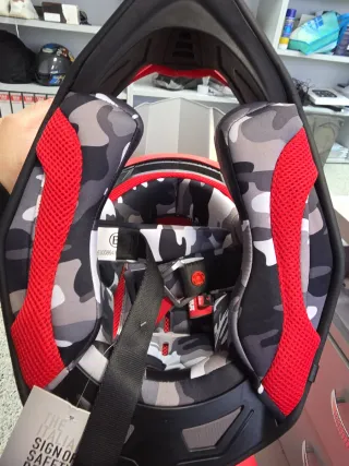 Casco Givi Integral Cross