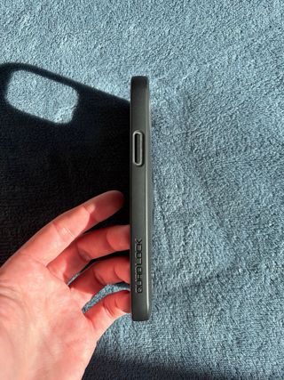 Funda iPhone 12 Quad Lock