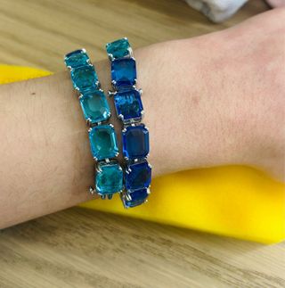 Pulsera Swarovski colección Millenia azul degradad